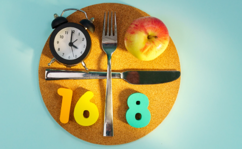 Lire la suite à propos de l’article Intermittent Fasting: Does It Really Speed Up Fat Loss?